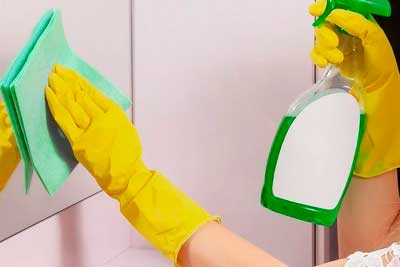 Мытье зеркала